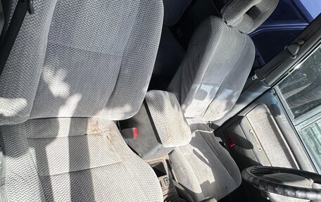 Mitsubishi Space Wagon III, 1997 год, 90 000 рублей, 3 фотография