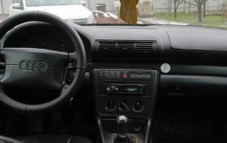 Audi A4, 1996 год, 120 000 рублей, 3 фотография