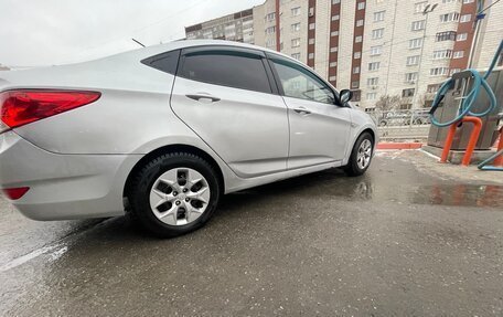Hyundai Solaris II рестайлинг, 2013 год, 415 000 рублей, 3 фотография