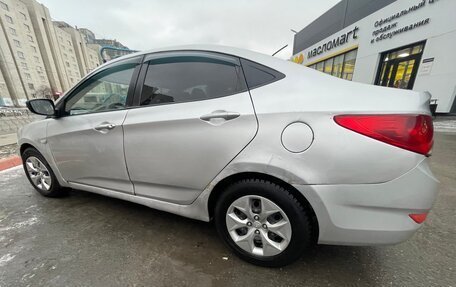 Hyundai Solaris II рестайлинг, 2013 год, 415 000 рублей, 5 фотография