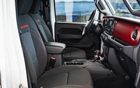 Jeep Wrangler, 2021 год, 5 800 000 рублей, 13 фотография