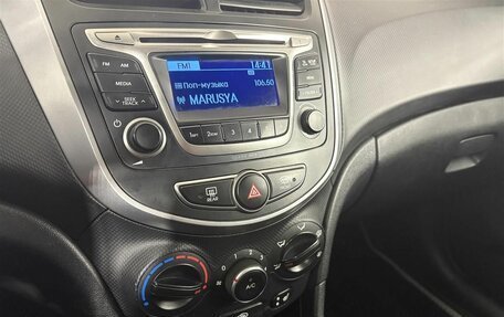 Hyundai Solaris II рестайлинг, 2015 год, 799 000 рублей, 15 фотография