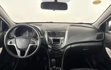 Hyundai Solaris II рестайлинг, 2015 год, 799 000 рублей, 12 фотография