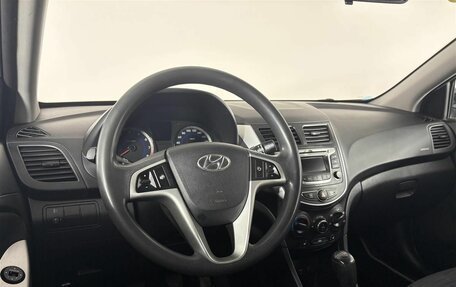 Hyundai Solaris II рестайлинг, 2015 год, 799 000 рублей, 11 фотография