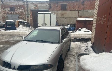 Mitsubishi Carisma I, 2002 год, 150 000 рублей, 1 фотография