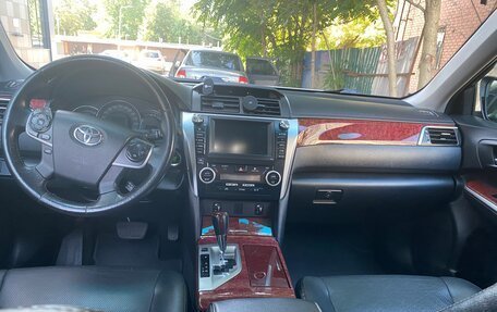 Toyota Camry, 2014 год, 2 100 000 рублей, 5 фотография