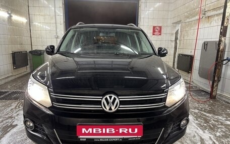 Volkswagen Tiguan I, 2013 год, 1 400 000 рублей, 2 фотография