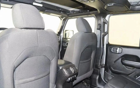 Jeep Wrangler, 2021 год, 4 950 000 рублей, 9 фотография