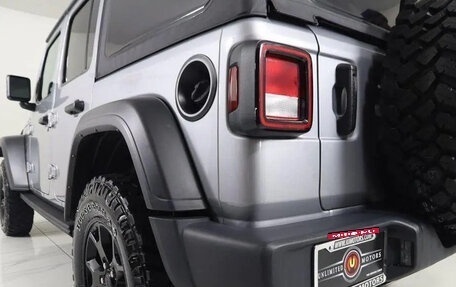 Jeep Wrangler, 2021 год, 4 950 000 рублей, 30 фотография