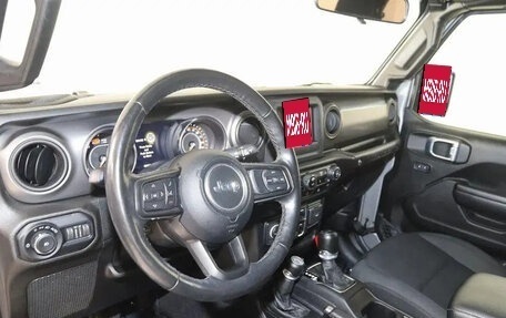 Jeep Wrangler, 2021 год, 4 950 000 рублей, 29 фотография