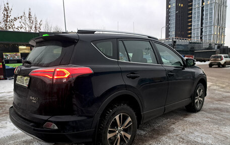 Toyota RAV4, 2017 год, 1 970 000 рублей, 2 фотография