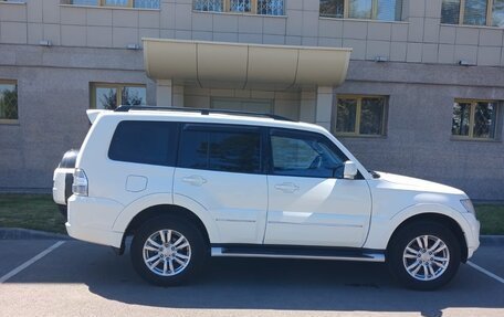 Mitsubishi Pajero IV, 2013 год, 3 520 000 рублей, 3 фотография