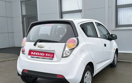 Chevrolet Spark III, 2012 год, 600 000 рублей, 4 фотография