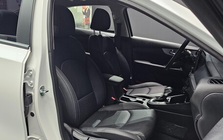 KIA K3, 2022 год, 1 700 000 рублей, 19 фотография