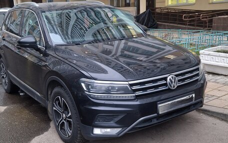 Volkswagen Tiguan II, 2017 год, 2 050 000 рублей, 1 фотография