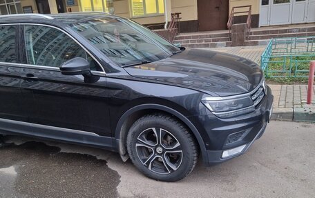 Volkswagen Tiguan II, 2017 год, 2 050 000 рублей, 2 фотография