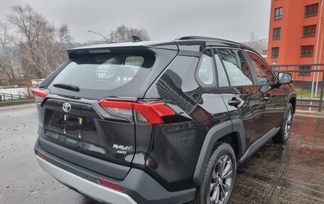 Toyota RAV4, 2025 год, 4 090 000 рублей, 4 фотография