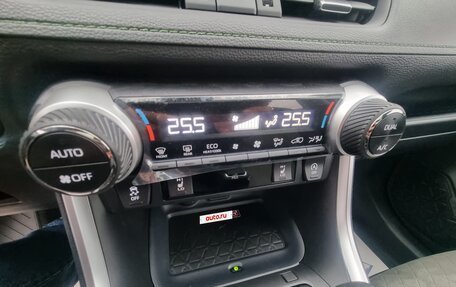 Toyota RAV4, 2025 год, 4 090 000 рублей, 11 фотография