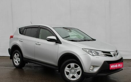Toyota RAV4, 2014 год, 1 900 000 рублей, 3 фотография