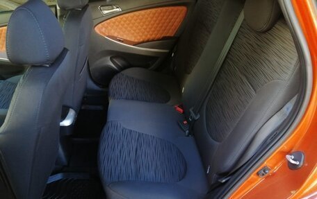 Hyundai Solaris II рестайлинг, 2015 год, 1 249 000 рублей, 20 фотография