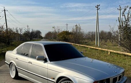BMW 5 серия, 1989 год, 550 000 рублей, 3 фотография