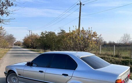 BMW 5 серия, 1989 год, 550 000 рублей, 7 фотография