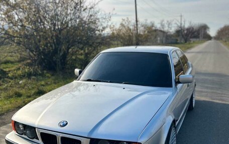 BMW 5 серия, 1989 год, 550 000 рублей, 13 фотография