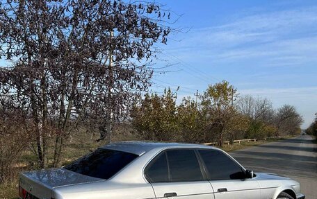 BMW 5 серия, 1989 год, 550 000 рублей, 4 фотография