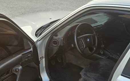 BMW 5 серия, 1989 год, 550 000 рублей, 18 фотография