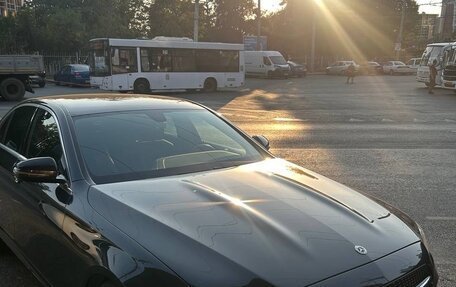 Mercedes-Benz E-Класс, 2020 год, 4 850 000 рублей, 5 фотография