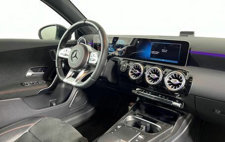 Mercedes-Benz A-Класс AMG, 2020 год, 5 200 000 рублей, 14 фотография