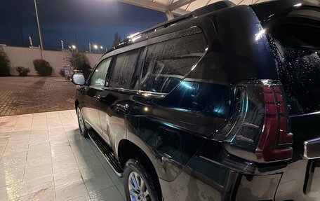 Toyota Land Cruiser Prado 150 рестайлинг 2, 2017 год, 4 250 000 рублей, 5 фотография