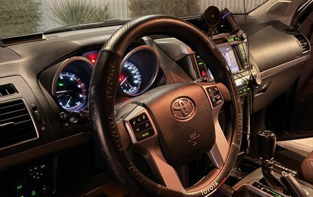 Toyota Land Cruiser Prado 150 рестайлинг 2, 2017 год, 4 250 000 рублей, 12 фотография