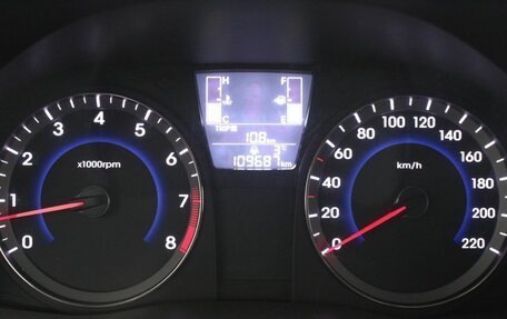 Hyundai Solaris II рестайлинг, 2015 год, 1 040 000 рублей, 10 фотография