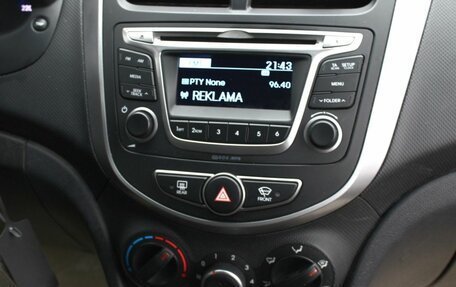 Hyundai Solaris II рестайлинг, 2015 год, 1 040 000 рублей, 16 фотография