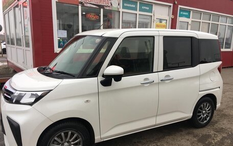 Toyota Roomy I, 2021 год, 1 350 000 рублей, 2 фотография