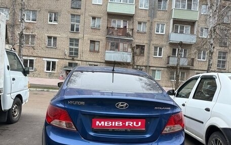 Hyundai Solaris II рестайлинг, 2013 год, 750 000 рублей, 1 фотография