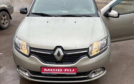 Renault Logan II, 2015 год, 820 000 рублей, 1 фотография