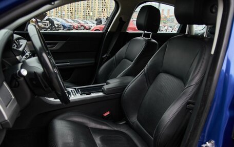 Jaguar XF II, 2016 год, 1 887 000 рублей, 11 фотография