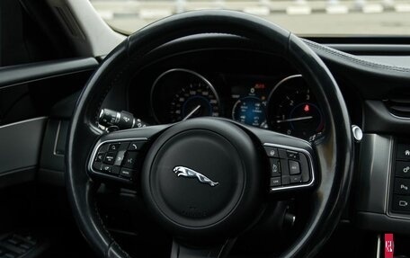 Jaguar XF II, 2016 год, 1 887 000 рублей, 16 фотография