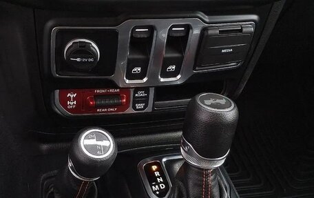 Jeep Wrangler, 2022 год, 5 490 000 рублей, 17 фотография