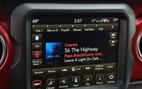 Jeep Wrangler, 2022 год, 5 490 000 рублей, 19 фотография