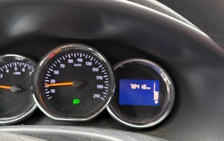 Renault Logan II, 2015 год, 820 000 рублей, 11 фотография