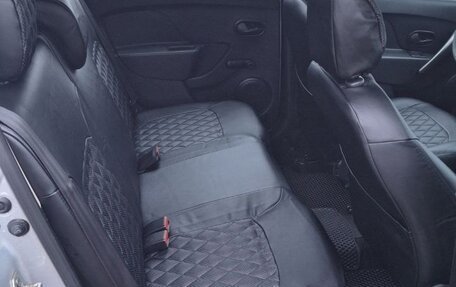 Renault Sandero II рестайлинг, 2014 год, 700 000 рублей, 6 фотография