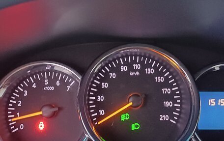 Renault Sandero II рестайлинг, 2014 год, 700 000 рублей, 9 фотография