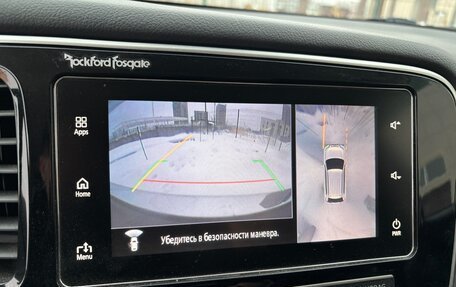 Mitsubishi Outlander III рестайлинг 3, 2014 год, 2 600 000 рублей, 6 фотография