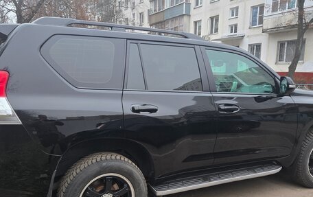 Toyota Land Cruiser Prado 150 рестайлинг 2, 2012 год, 3 300 000 рублей, 5 фотография