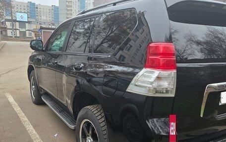 Toyota Land Cruiser Prado 150 рестайлинг 2, 2012 год, 3 300 000 рублей, 7 фотография