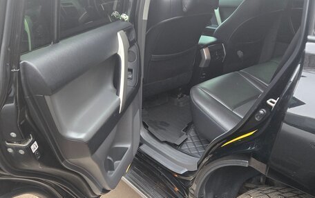 Toyota Land Cruiser Prado 150 рестайлинг 2, 2012 год, 3 300 000 рублей, 15 фотография