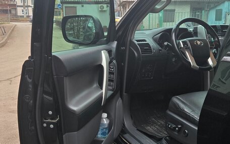 Toyota Land Cruiser Prado 150 рестайлинг 2, 2012 год, 3 300 000 рублей, 16 фотография